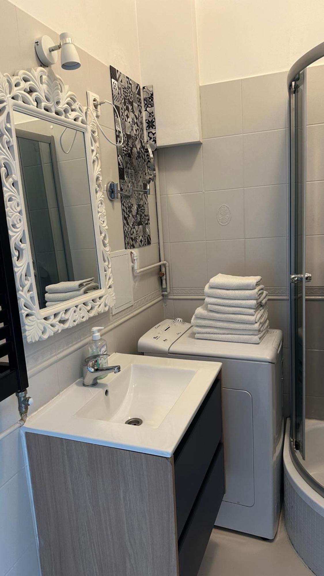 Apartamenty Sofija Deluxe Centrum Zielona Góra Eksteriør billede