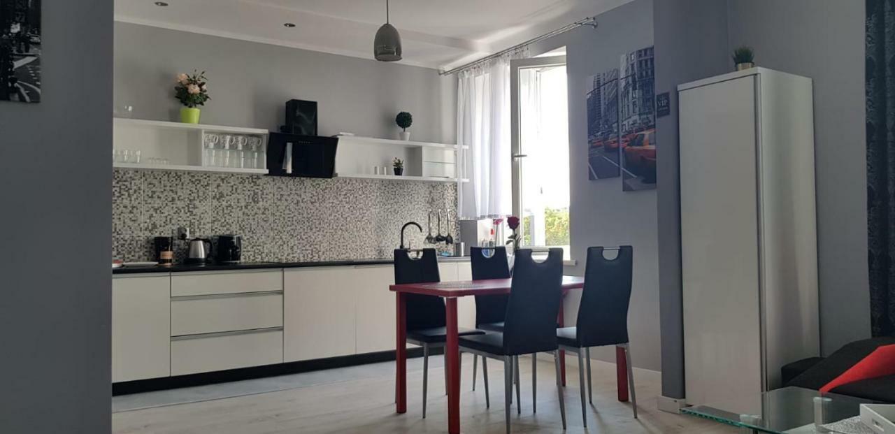 Apartamenty Sofija Deluxe Centrum Zielona Góra Eksteriør billede
